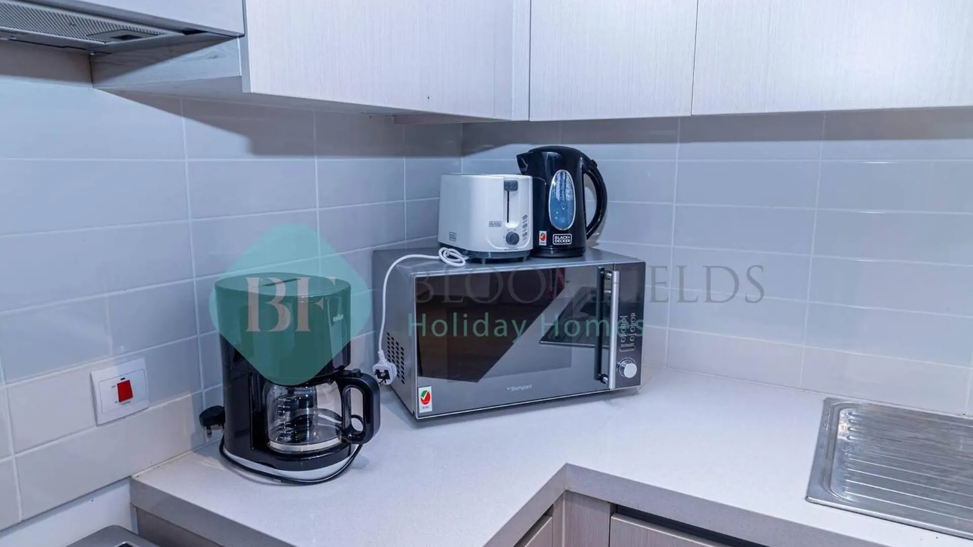 Bloomfields Elegant 1Br In Waters Edge Yas Island Lägenhet Abu Dhabi 0*,
